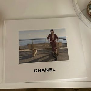 Chanel spring-summer 2023 ready to wear collection book